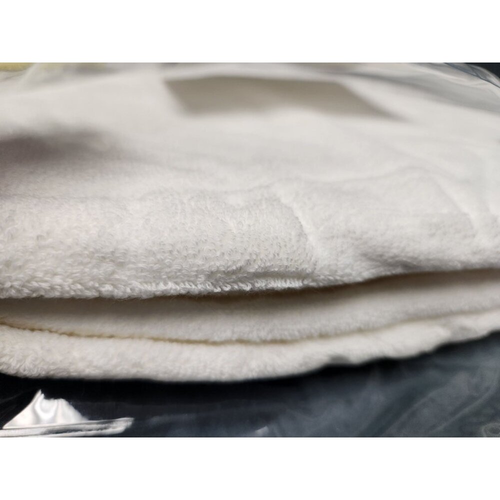 Frette Plush Bath Rug 21 Inches x 34 Inches Milk 100% Cotton NEW WITH TAGS! - Picture 4 of 6